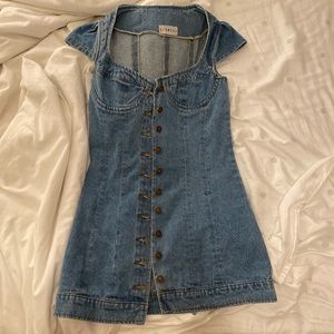 urban outfitters denim dress!!